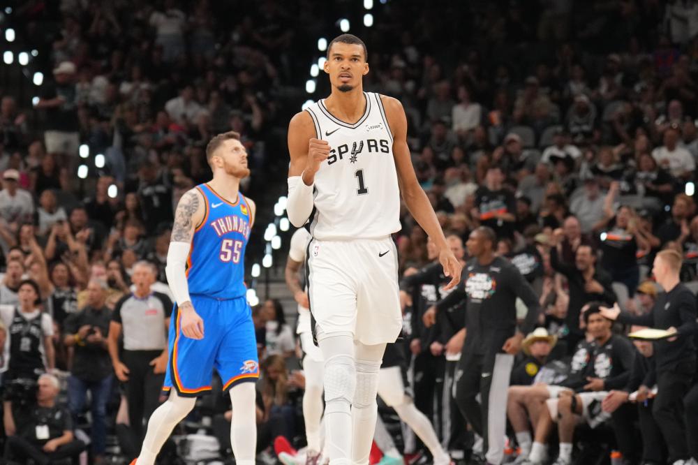 格瓦迪奥尔引领中场革命推动球队战术全面升级